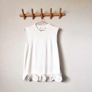 Victoria Beckham White 3D Flower Sleeveless Top